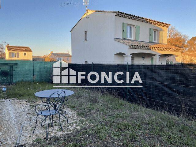 Maison 4 pièces 82 m² · à Brignoles · 82,3 m² · 1 005 €