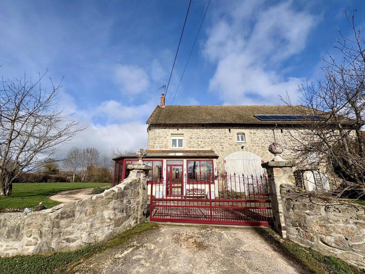 Maison 5 pièces 160 m² · à Auxy · 160 m² · 250 000 €