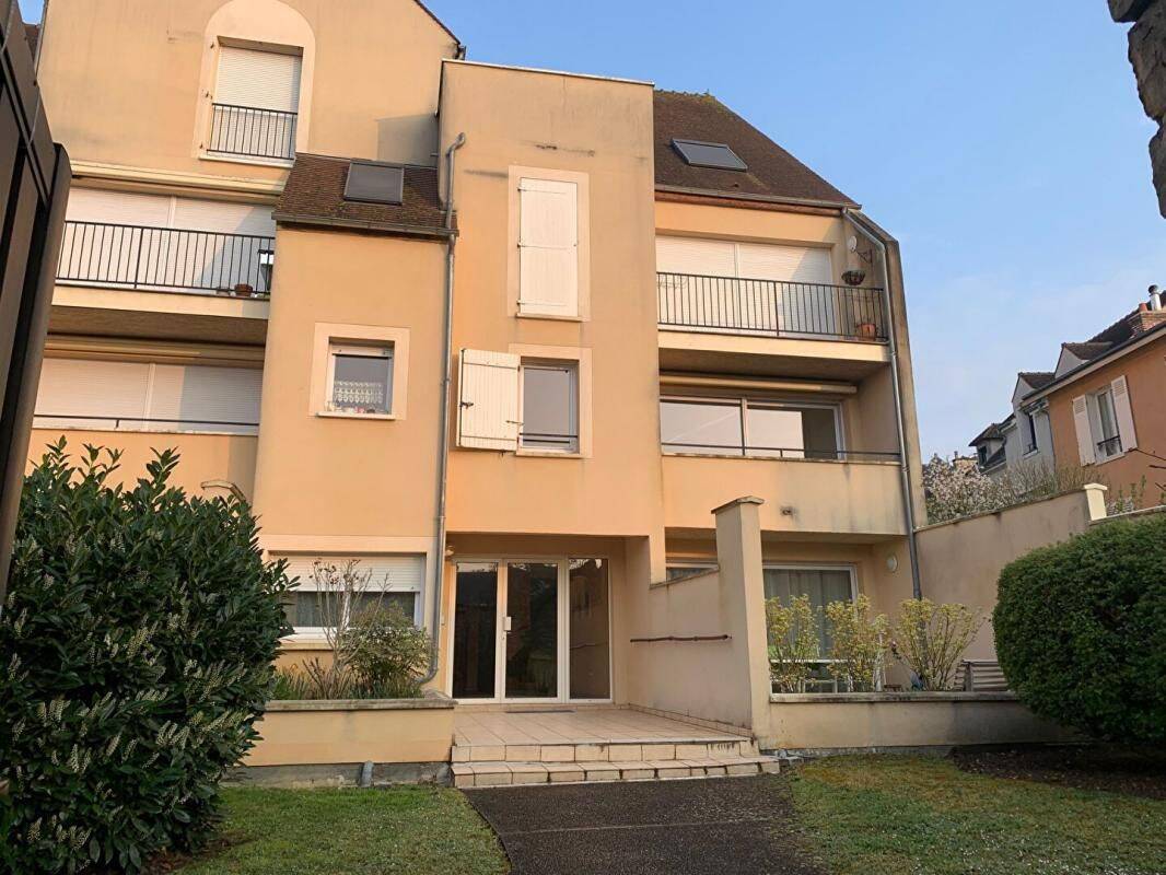 Appartement 3 pièces 96 m² · à Dourdan · 96,3 m² · 1 100 €/mois