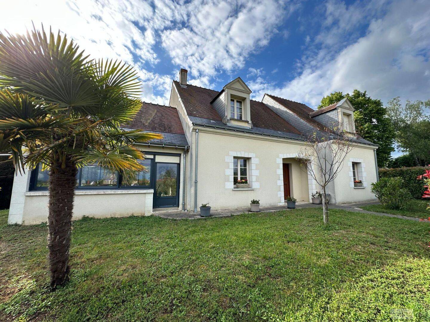 Maison 6 pièces 145 m² · à Chisseaux · 145 m² · 349 947 €