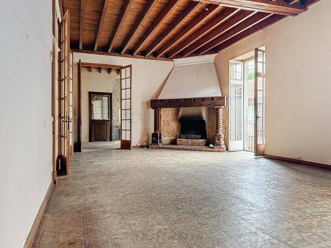 Appartement 4 pièces 165 m² · à Pau · 164,8 m² · 295 000 €