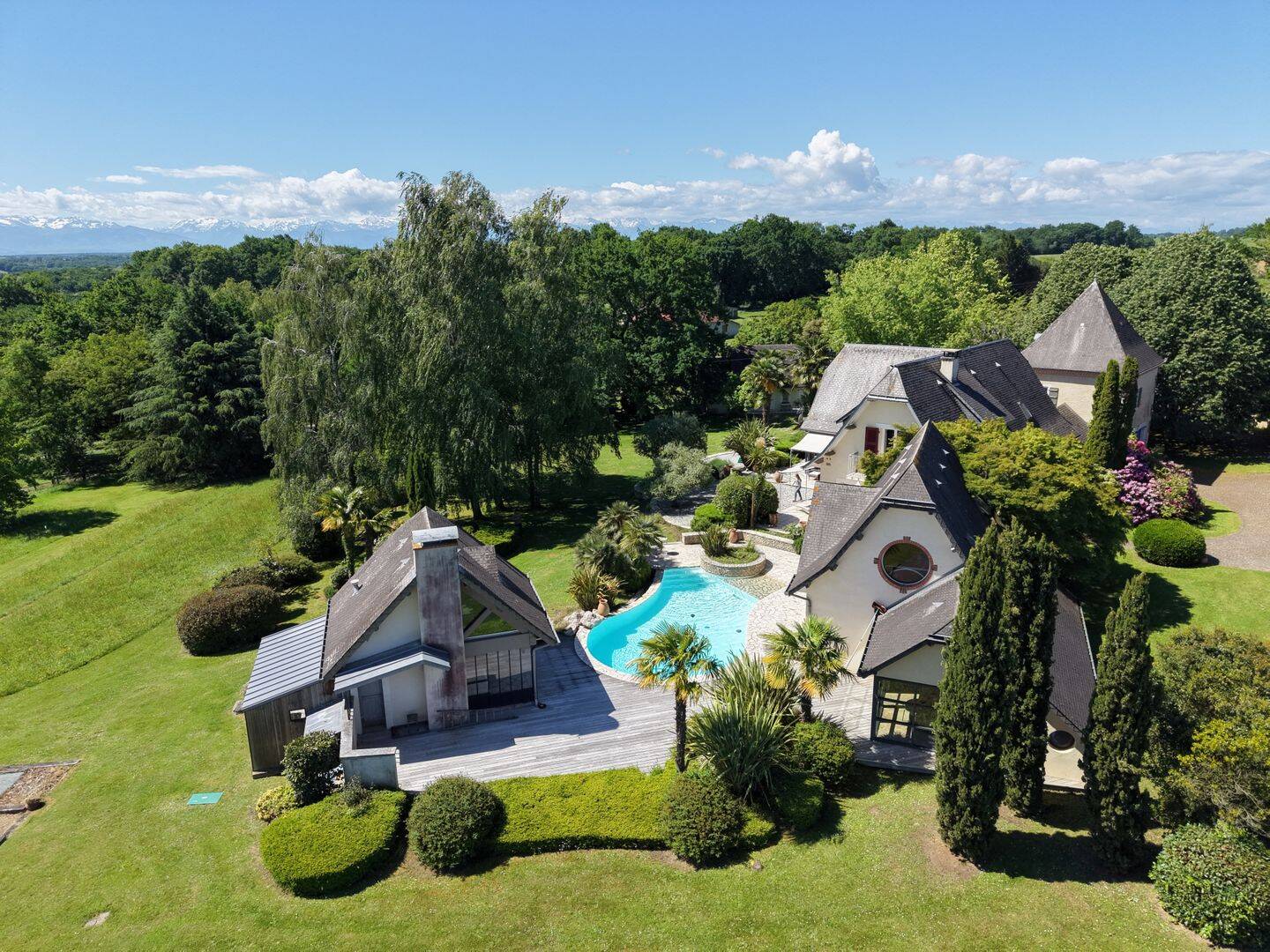 Maison 8 pièces 339 m² · à Pau · 338,9 m² · 763 000 €