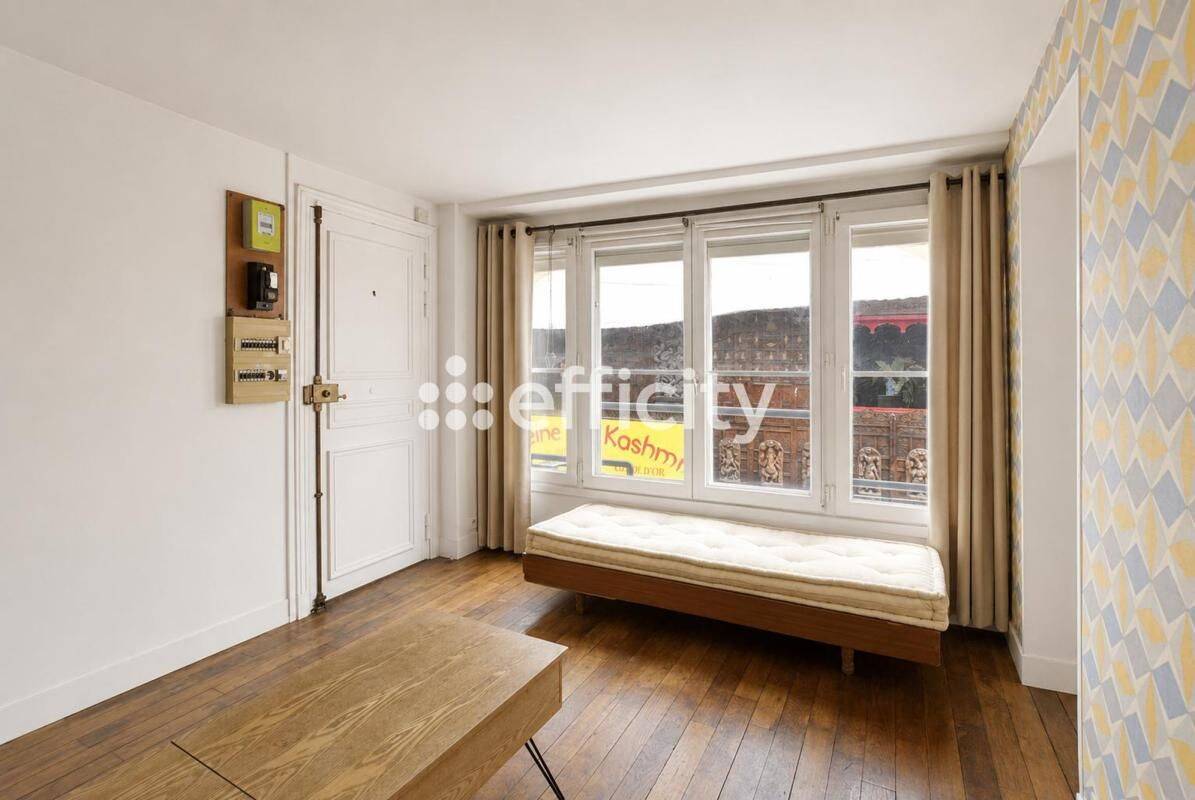 Appartement 2 pièces 27 m² · à Paris 10ème Arrondissement · 27,2 m² · 275 000 €