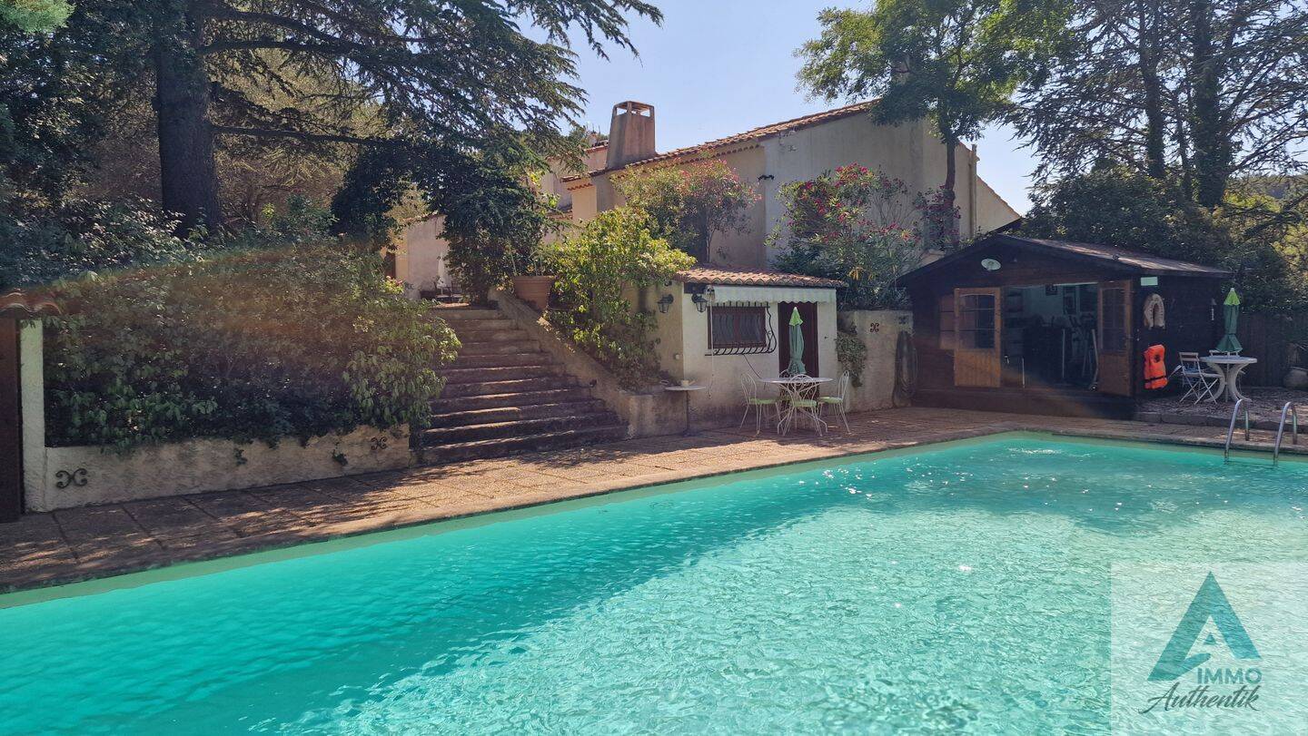 Maison 5 pièces 132 m² · à La Destrousse · 132 m² · 693 000 €