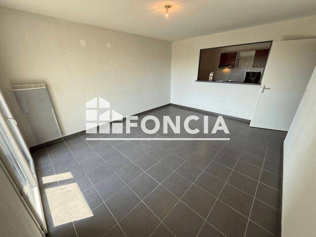 Appartement 3 pièces 63 m² · à Tarascon · 62,7 m² · 720 €