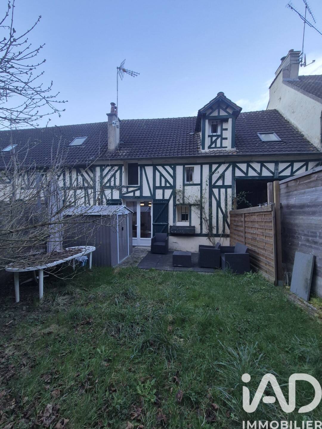 Maison 4 pièces 76 m² · à Saint-Jean-les-Deux-Jumeaux · 76 m² · 180 000 €
