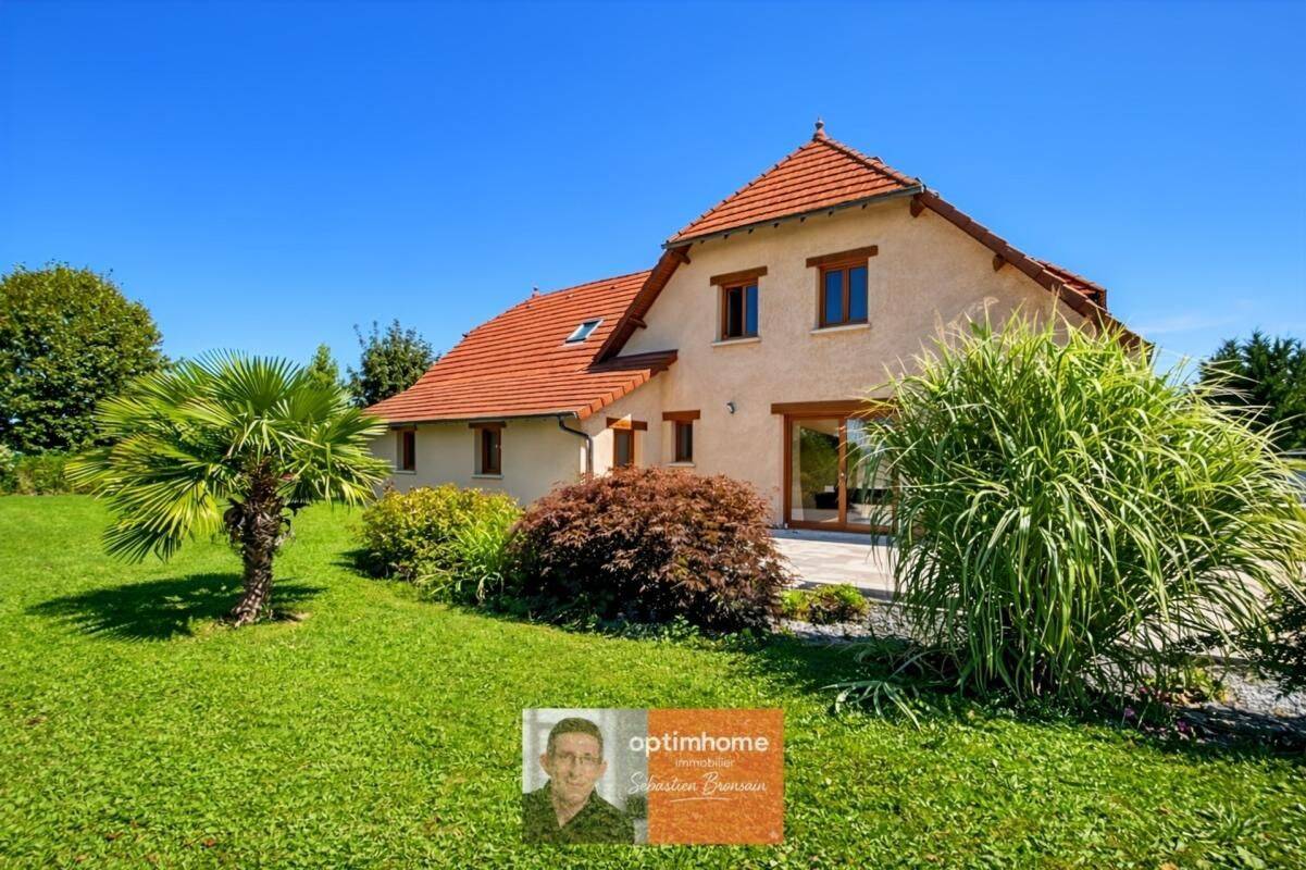 Maison 10 pièces 295 m² · à Dole · 295 m² · 568 000 €