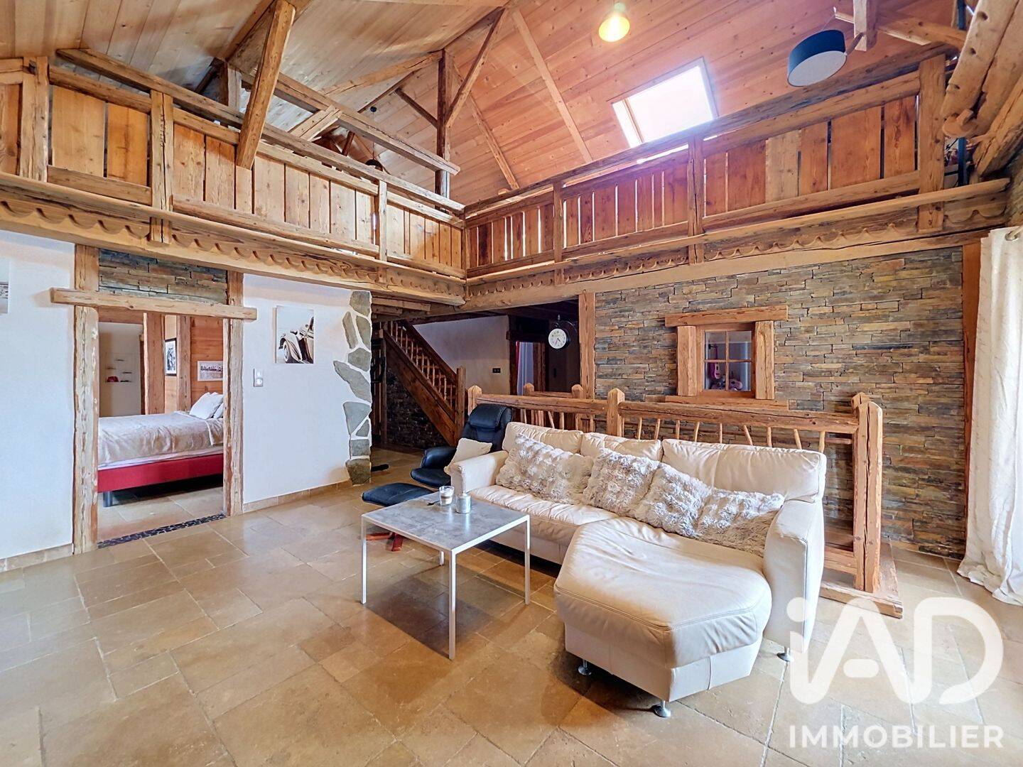 Appartement 6 pièces 153 m² · à Viuz-en-Sallaz · 153,4 m² · 415 000 €