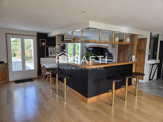 Maison à vendre 665 000 € 9 pièces 4 chambres 293 m² 2 664 m² de terrain Breuil-le-Sec 60840