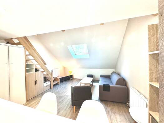 Appartement à louer 690 € 1 pièce 24 m² Étage 1/1 Guerville 78930