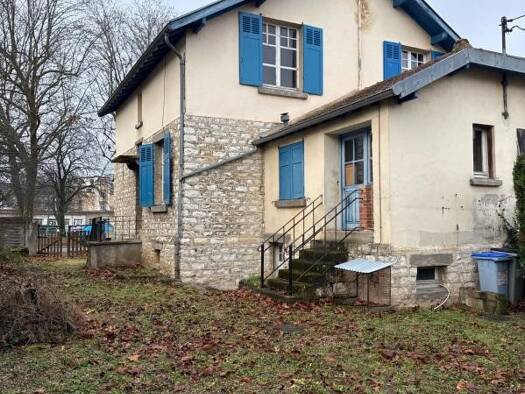 Maison à vendre 80 000 € 4 pièces 3 chambres 74,9 m² 301 m² de terrain Tavaux 39500