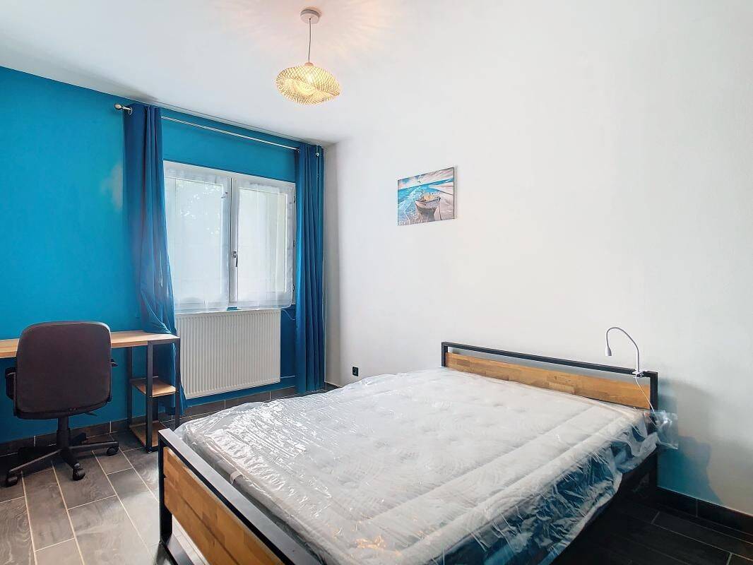 1 pièce 85 m² · à Villeurbanne · 85 m² · 400 €