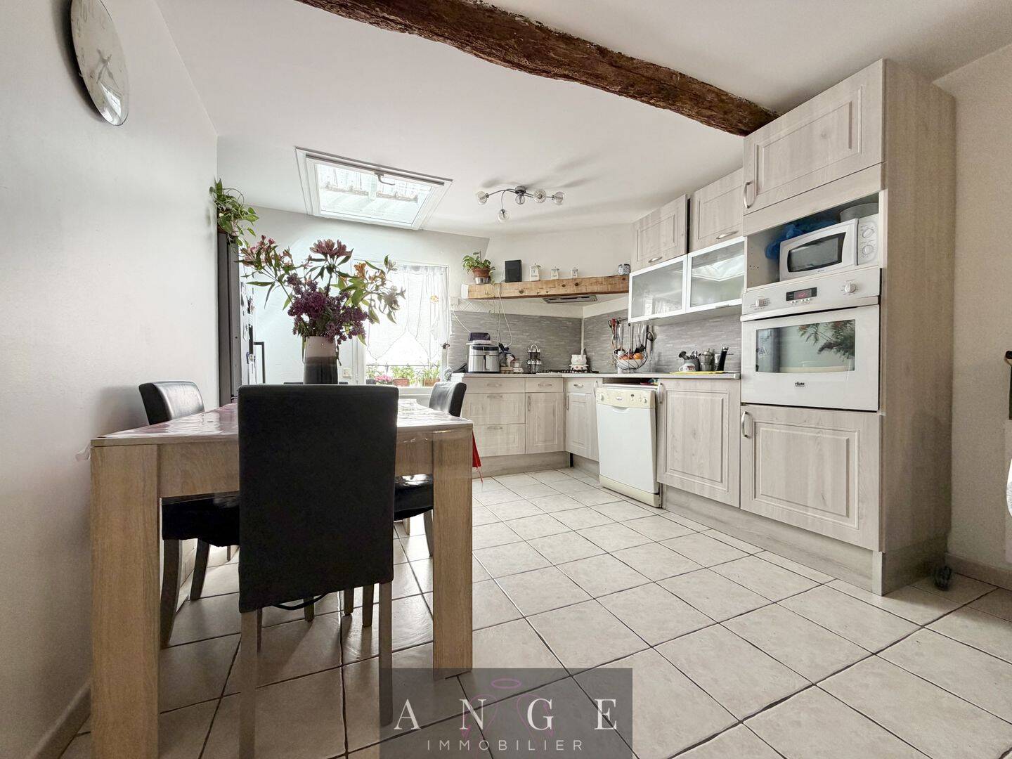 Appartement 4 pièces 60 m² · à Solliès-Toucas · 60 m² · 160 000 €
