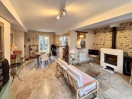 Maison à vendre 250 000 € 4 pièces 3 chambres 102 m² La Baume-de-Transit 26790