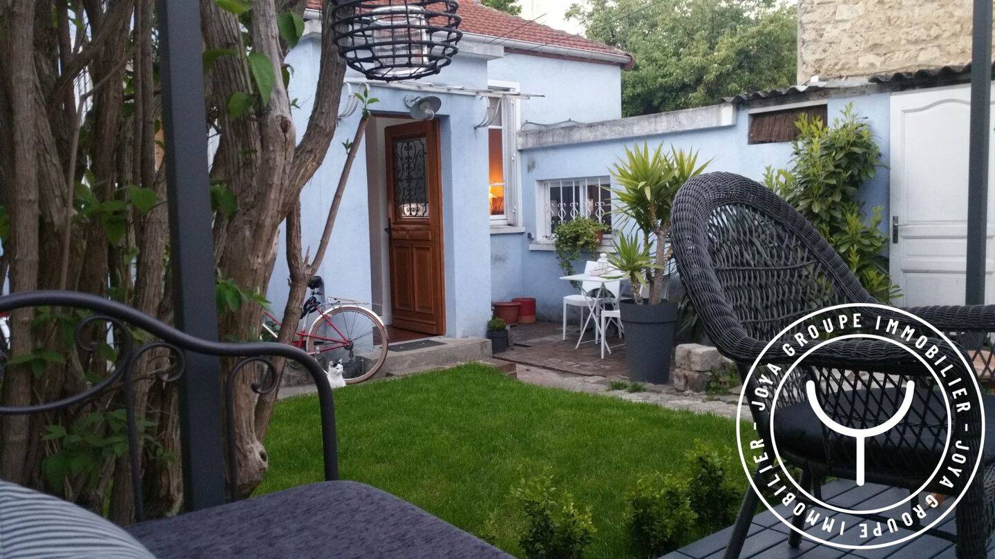 Maison 3 pièces 77 m² · à Ivry-sur-Seine · 76,6 m² · 2 450 €