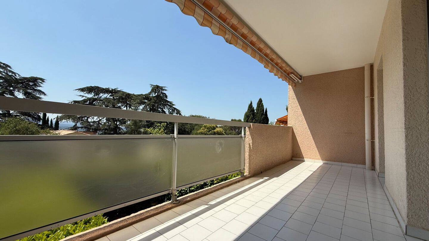 Appartement 3 pièces 72 m² · à Aix-en-Provence · 72 m² · 1 550 €