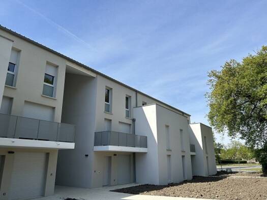 Appartement à louer 785 € 3 pièces 60,1 m² Étage 1/2 Bassens 33530