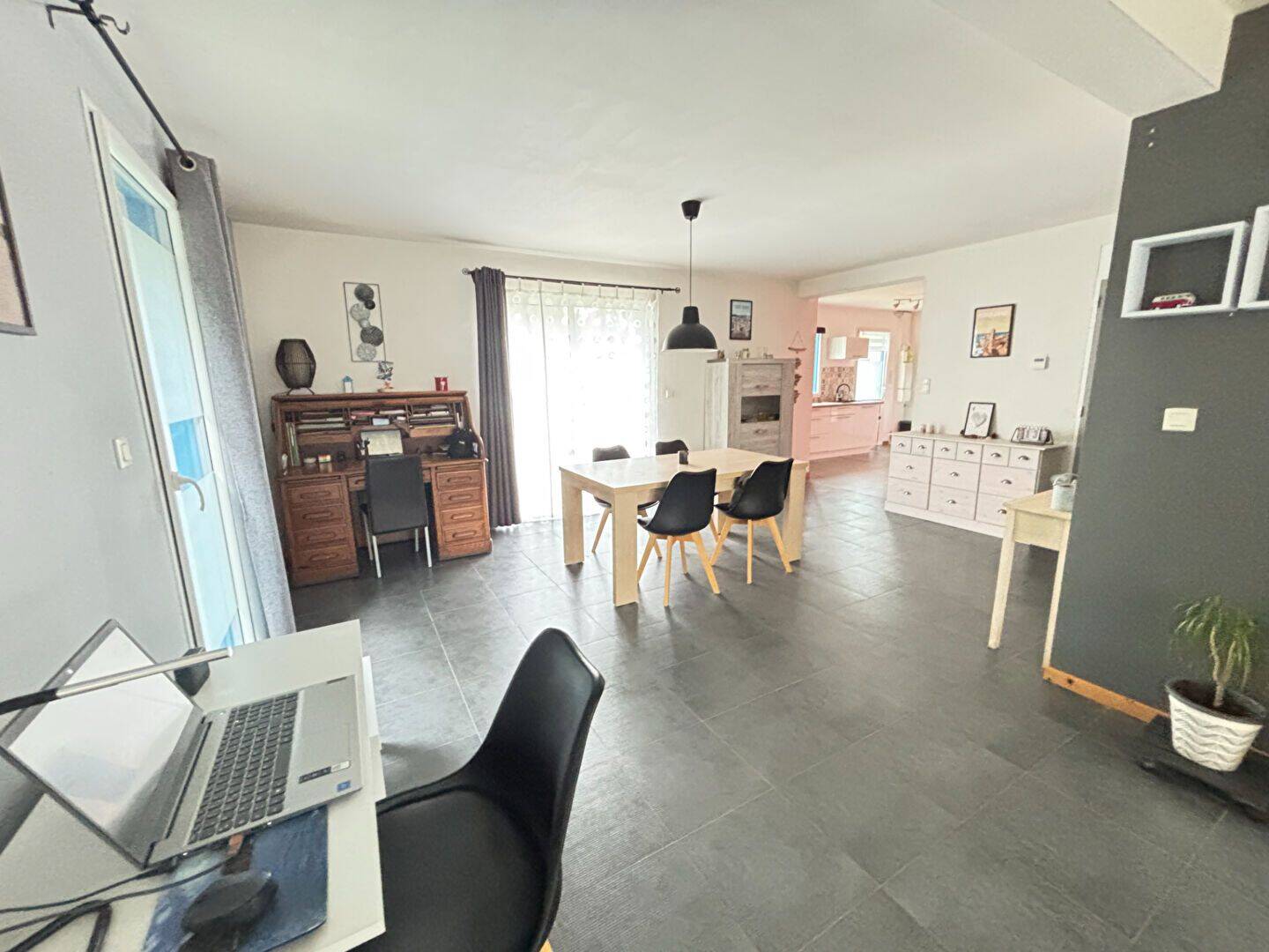 Maison 5 pièces 127 m² · à La Chapelle-des-Marais · 127 m² · 325 500 €
