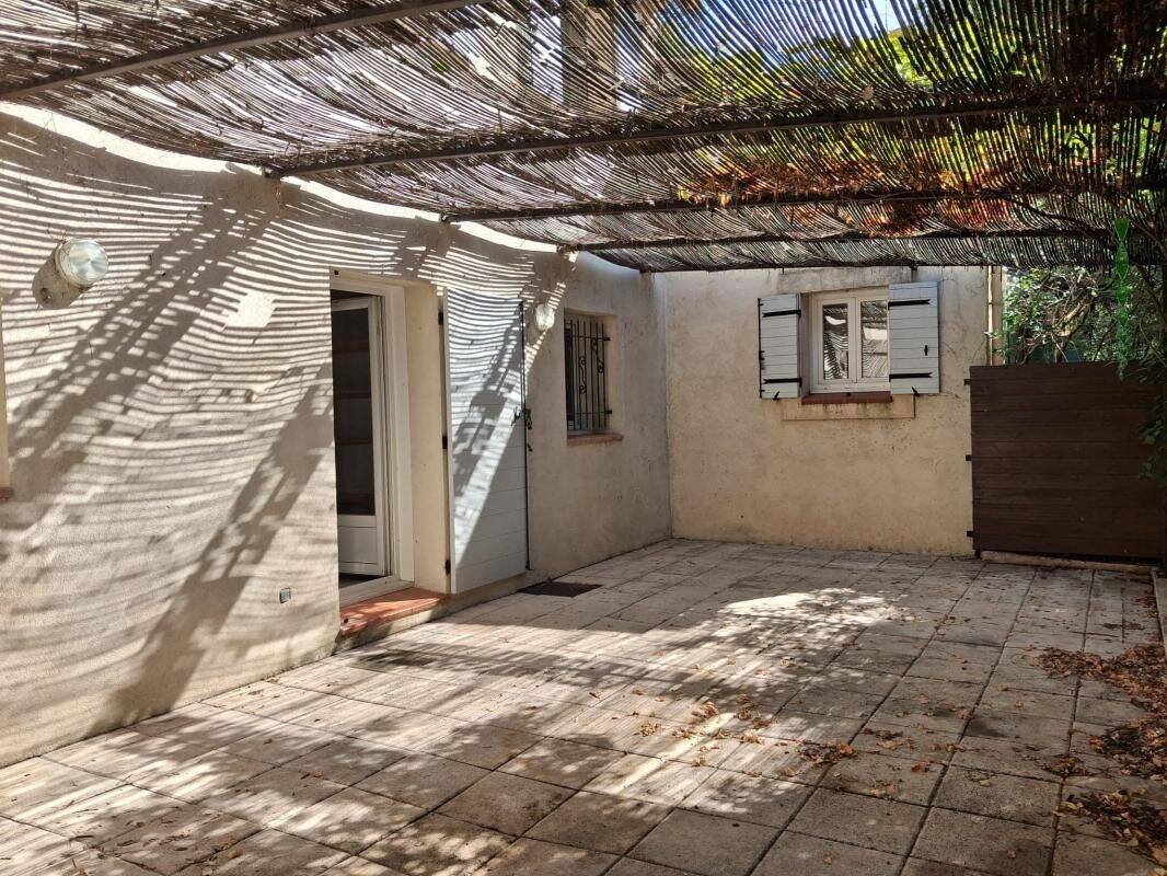 Maison 5 pièces 130 m² · à Rognes · 130 m² · 1 730 €/mois