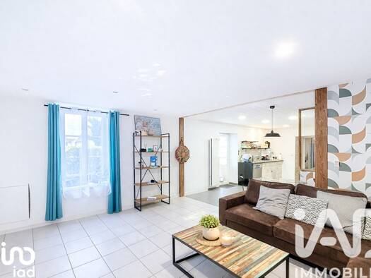 Maison de ville à vendre 179 500 € 4 pièces 3 chambres 81,9 m² 108 m² de terrain Benon 17170