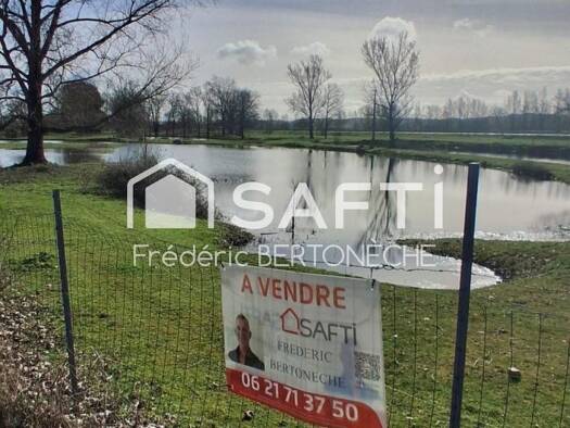 Terrain à vendre 44 000 € 36 771 m² de terrain Saint-Médard-de-Guizières 33230