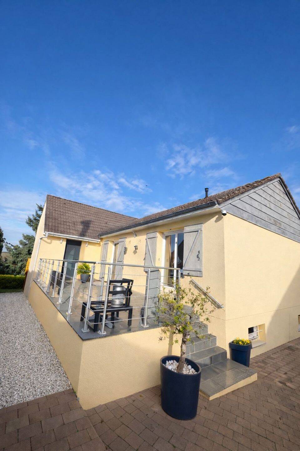 Maison 5 pièces 105 m² · à Tréon · 105 m² · 240 000 €