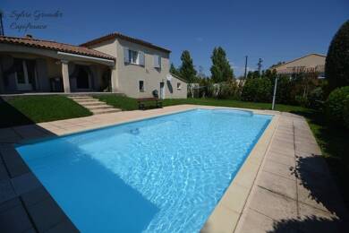 Maison à vendre 657 000 € 5 pièces 4 chambres 120 m² 1 037 m² de terrain Sud Est Ouest Pélissanne 13330