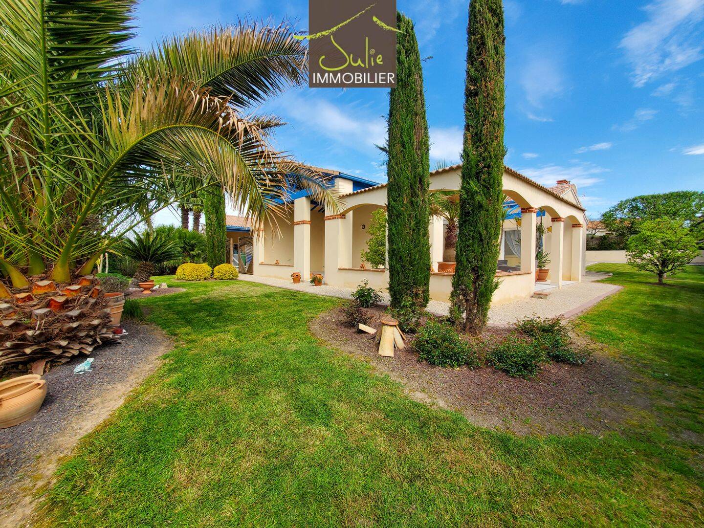 Maison 6 pièces 164 m² · à La Chapelle-Saint-Laurent · 164 m² · 399 000 €