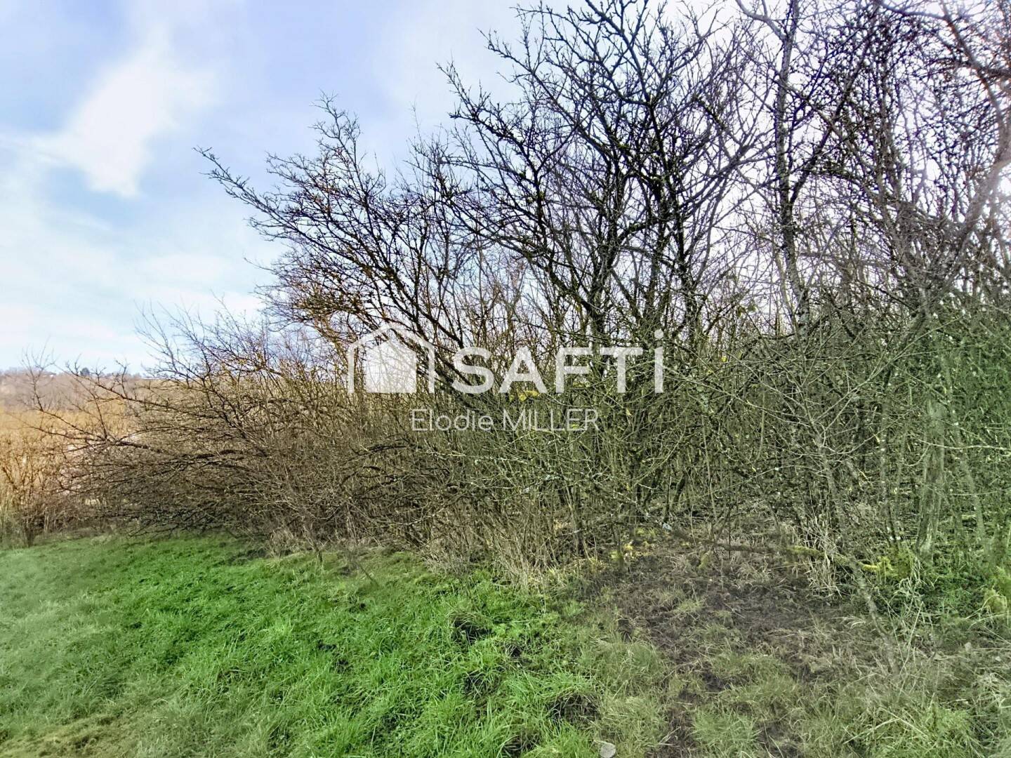 Terrain de 880 m² à Neuves-Maisons - photo 2