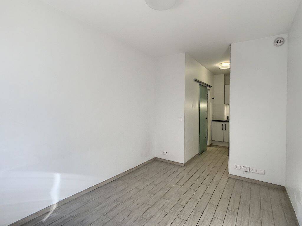 Appartement 1 pièce 15 m² · à Boulogne-Billancourt · 15,2 m² · 712 €
