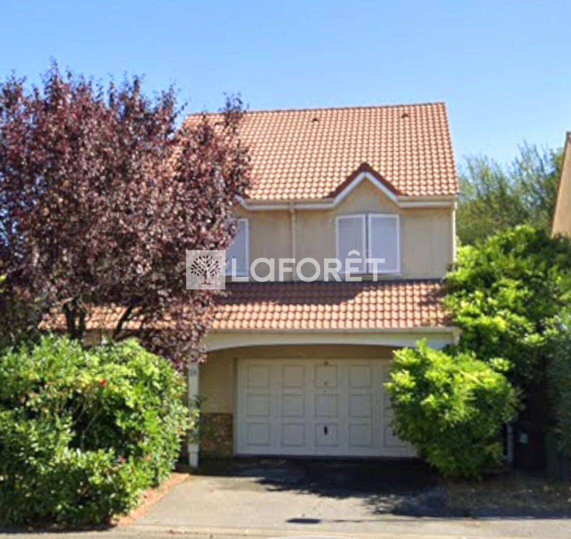 Maison 6 pièces 153 m² · à Le Plessis-Bouchard · 153 m² · 566 000 €
