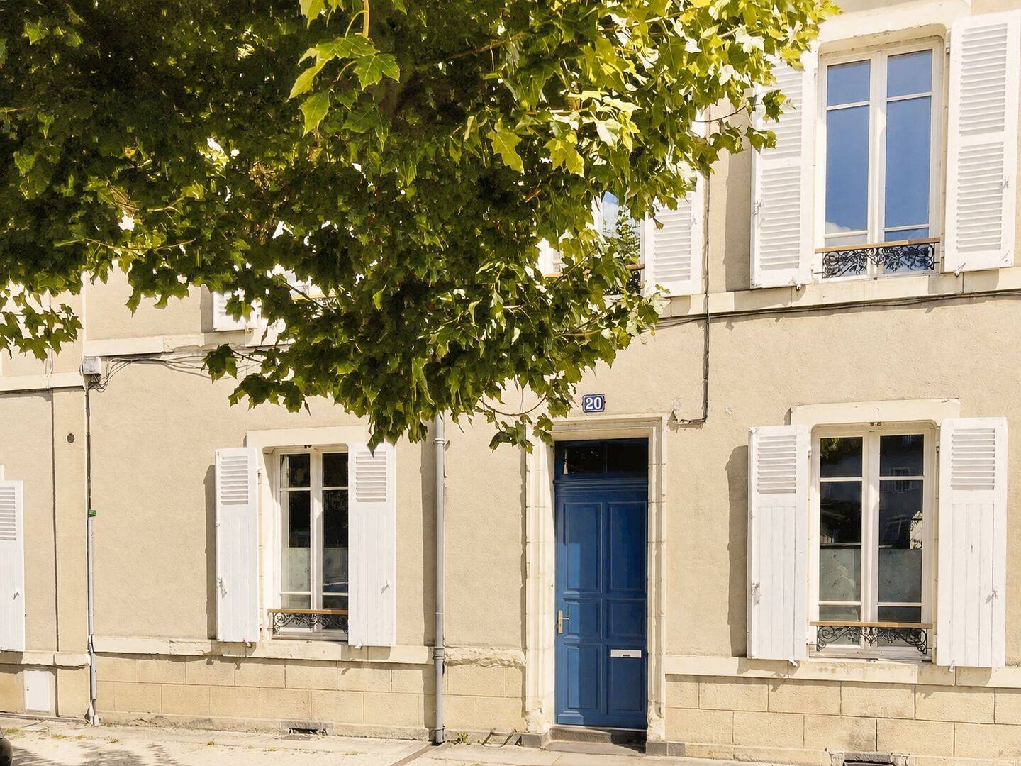 Maison 9 pièces 210 m² · à Moulins · 210 m² · 350 000 €