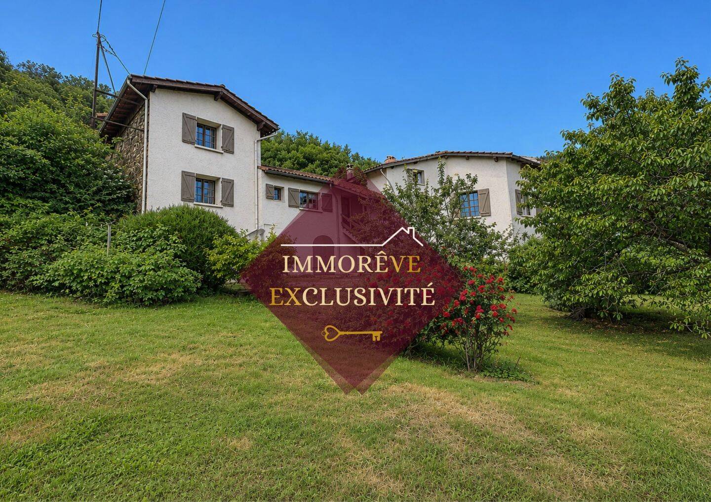 Maison 7 pièces 143 m² · à Sainte-Croix-en-Jarez · 143,4 m² · 292 800 €