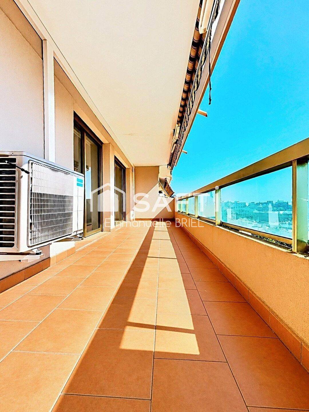 Appartement 3 pièces 74 m² · à Saint-Raphaël · 74 m² · 405 000 €