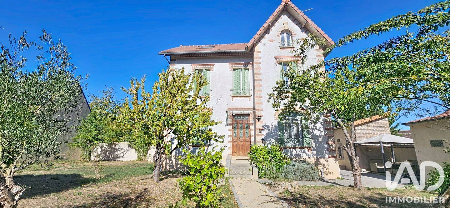 Maison 6 pièces 145 m² · à Armeau · 145 m² · 222 000 €