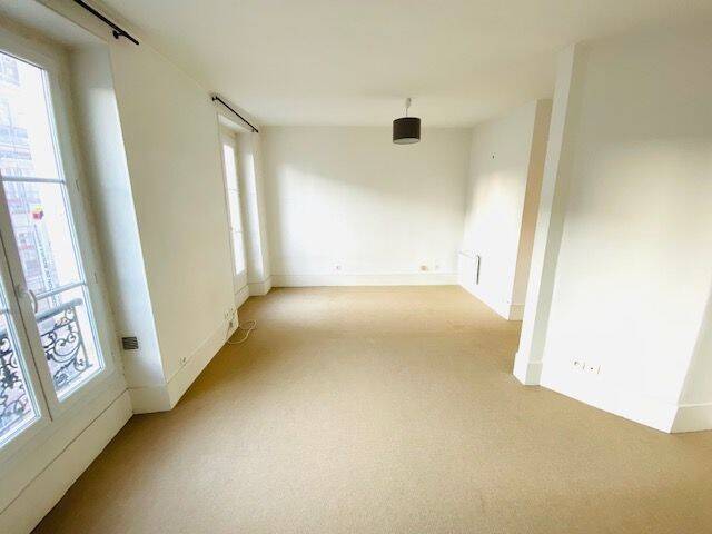 Appartement 2 pièces 39 m² · à Paris 14ème Arrondissement · 39 m² · 1 095 €