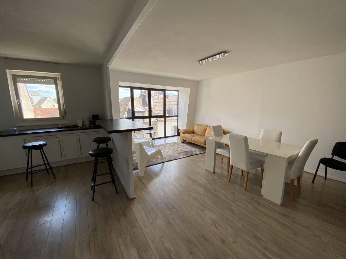 4 pièces 87 m² · à Dijon · 87 m² · 1 100 €/mois