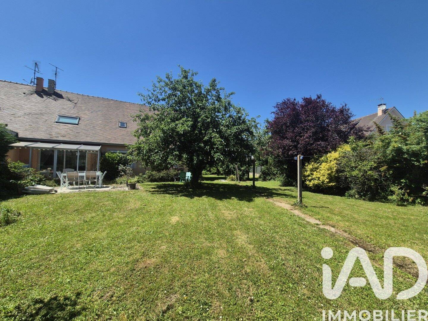 Maison 7 pièces 152 m² · à Lèves · 151,7 m² · 331 000 €
