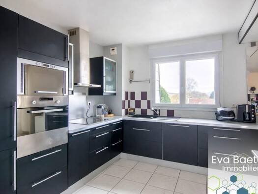 Appartement à vendre 280 000 € 3 pièces 2 chambres 93,4 m² Étage 3/3 Sud Ouest Hettange-Grande 57330