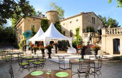 Château à vendre 3 675 000 € 19 pièces 10 chambres 1 237 m² 8 350 m² de terrain Avignon 84000