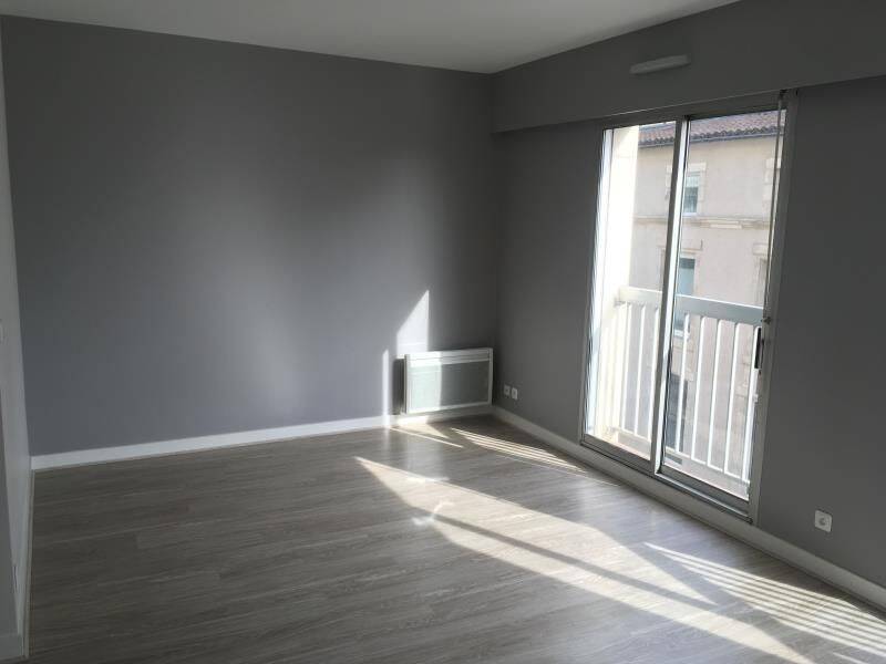 Appartement 1 pièce 34 m² · à Poitiers · 33,9 m² · 470 €