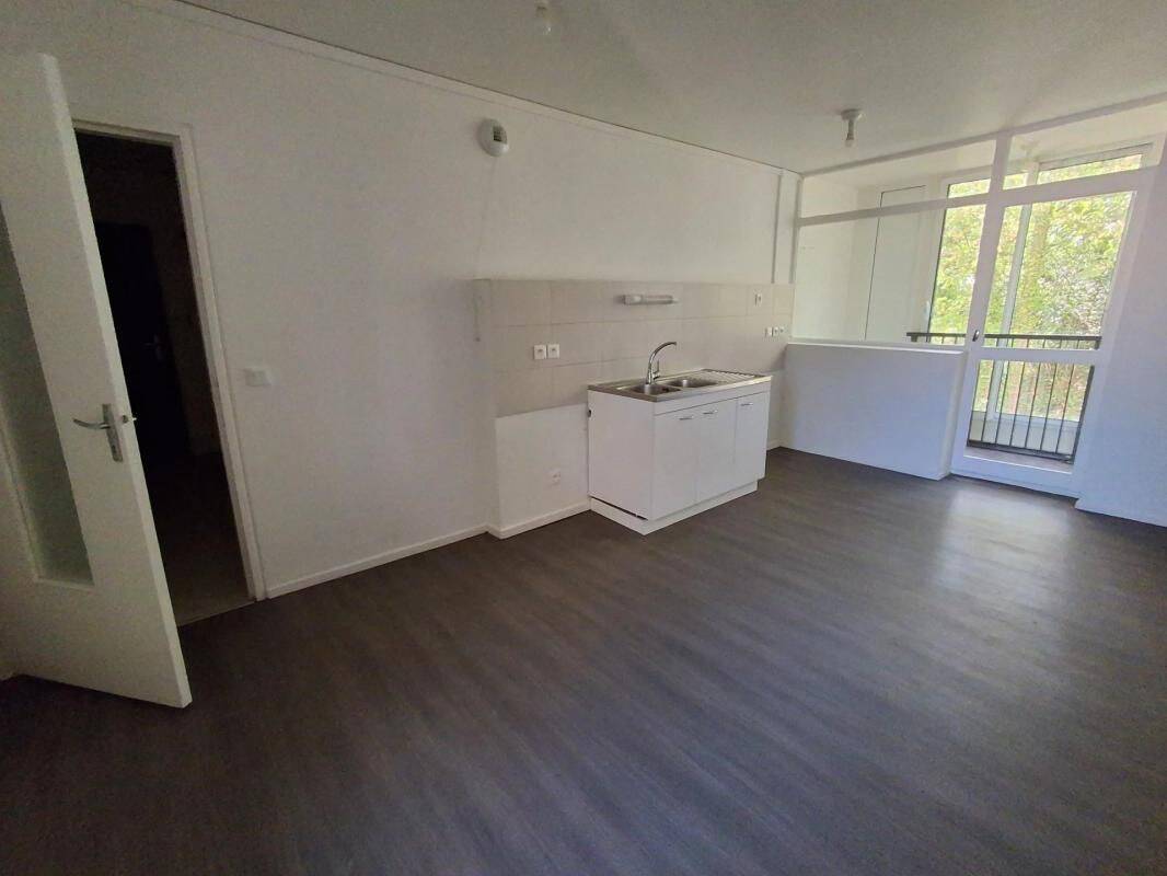 Appartement 2 pièces 70 m² · à Saint-Étienne · 70 m² · 541 €/mois