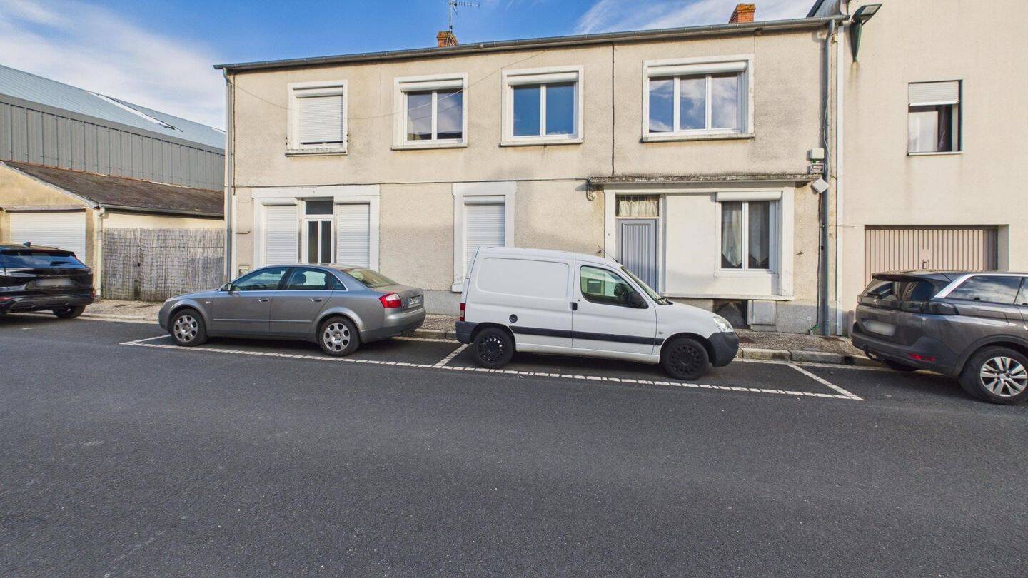 Maison 8 pièces 163 m² · à Saint-Maur · 163 m² · 189 050 €
