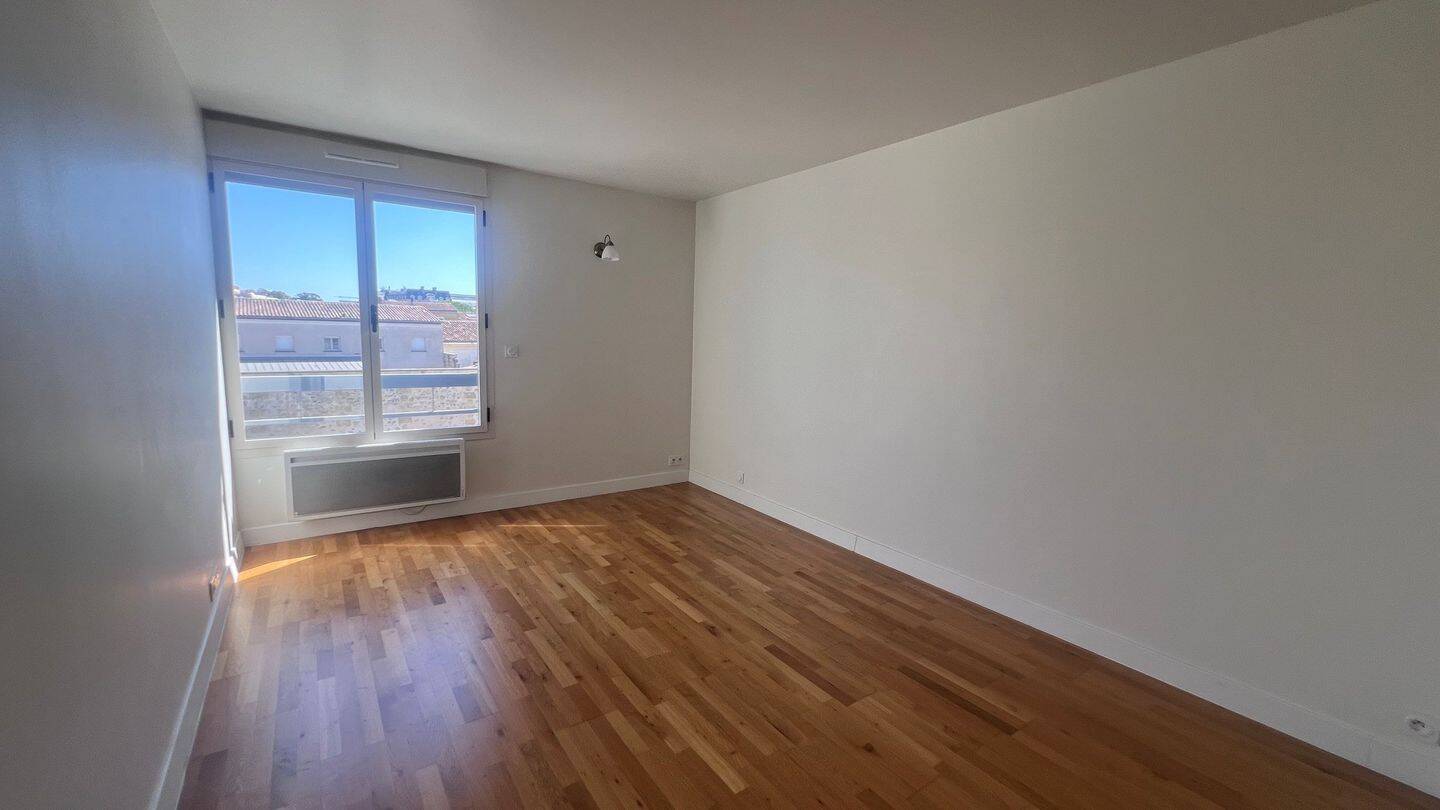 Appartement 1 pièce 25 m² · à Bordeaux · 24,6 m² · 560 €/mois