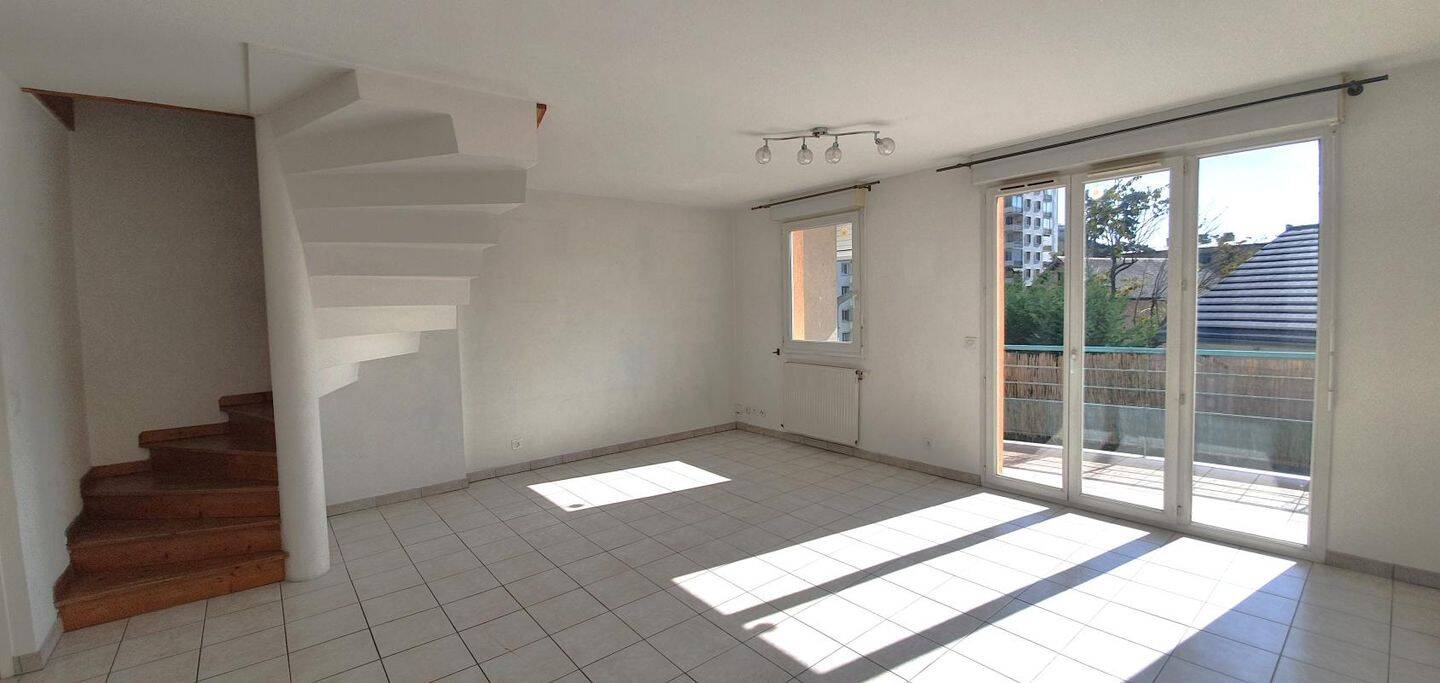 Appartement 3 pièces 69 m² · à Chambéry · 69 m² · 998 €