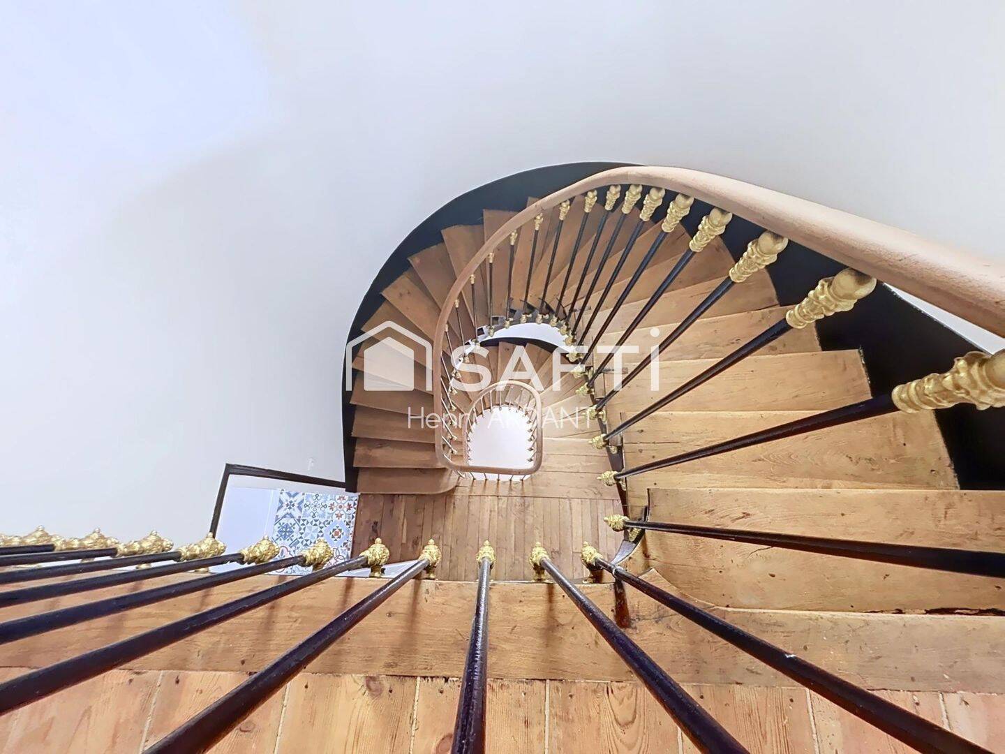 Maison 12 pièces 230 m² · à Limoges · 230 m² · 699 900 €