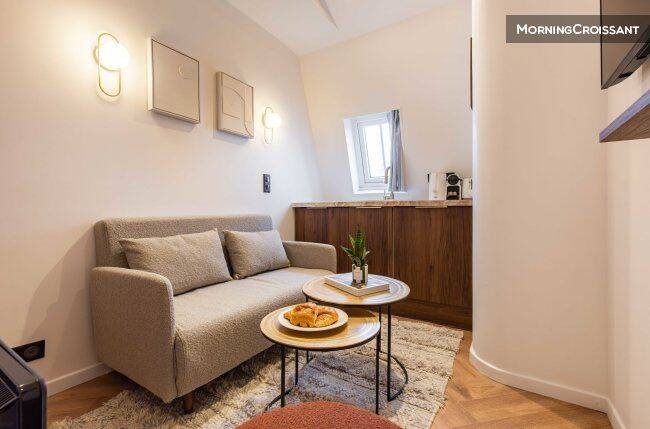 Appartement 1 pièce 11 m² · à Paris 17ème Arrondissement · 11 m² · 1 400 €