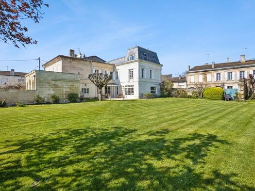 Maison à vendre 1 180 000 € 8 pièces 6 chambres 420 m² 2 099 m² de terrain Montaudon Libourne 33500