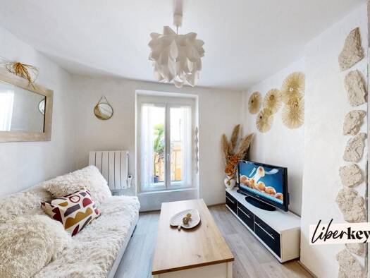 Maison de ville à vendre 142 000 € 2 pièces 1 chambre 38,6 m² Jonquieres Centre Martigues 13500