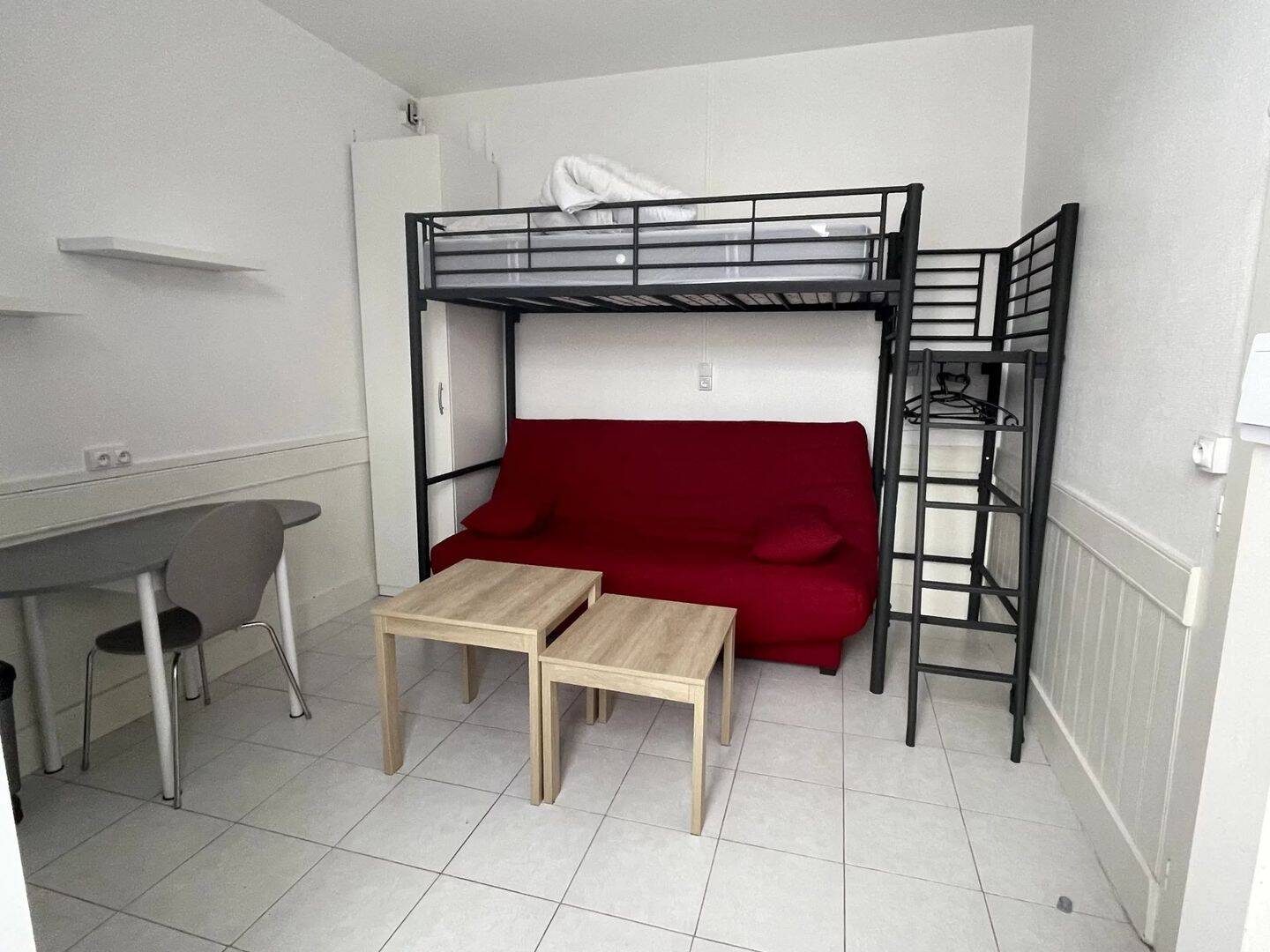 Appartement 1 pièce 15 m² · à Loudun · 15 m² · 300 €/mois